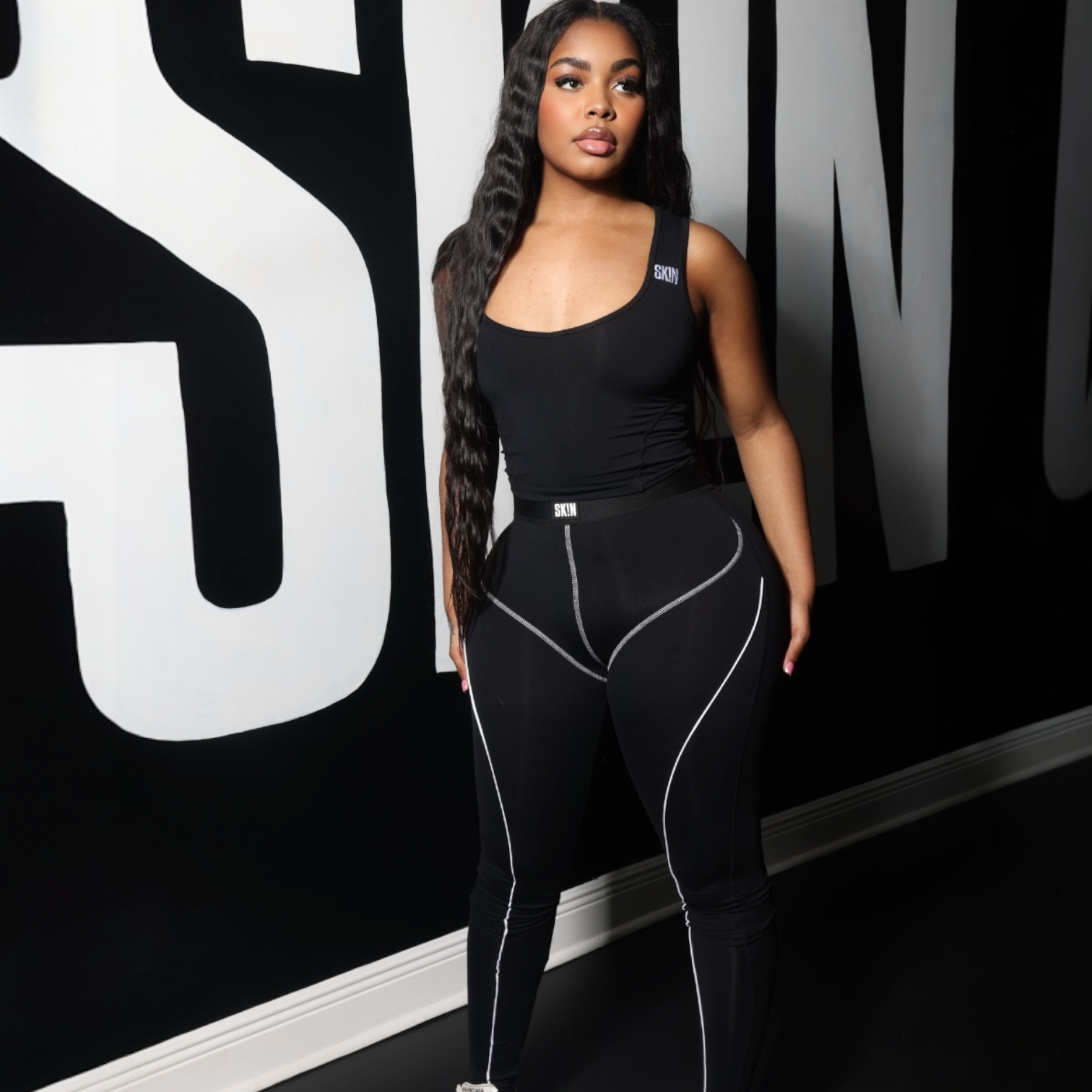 BLACK SK!N SET(PRE-ORDER 3/27)