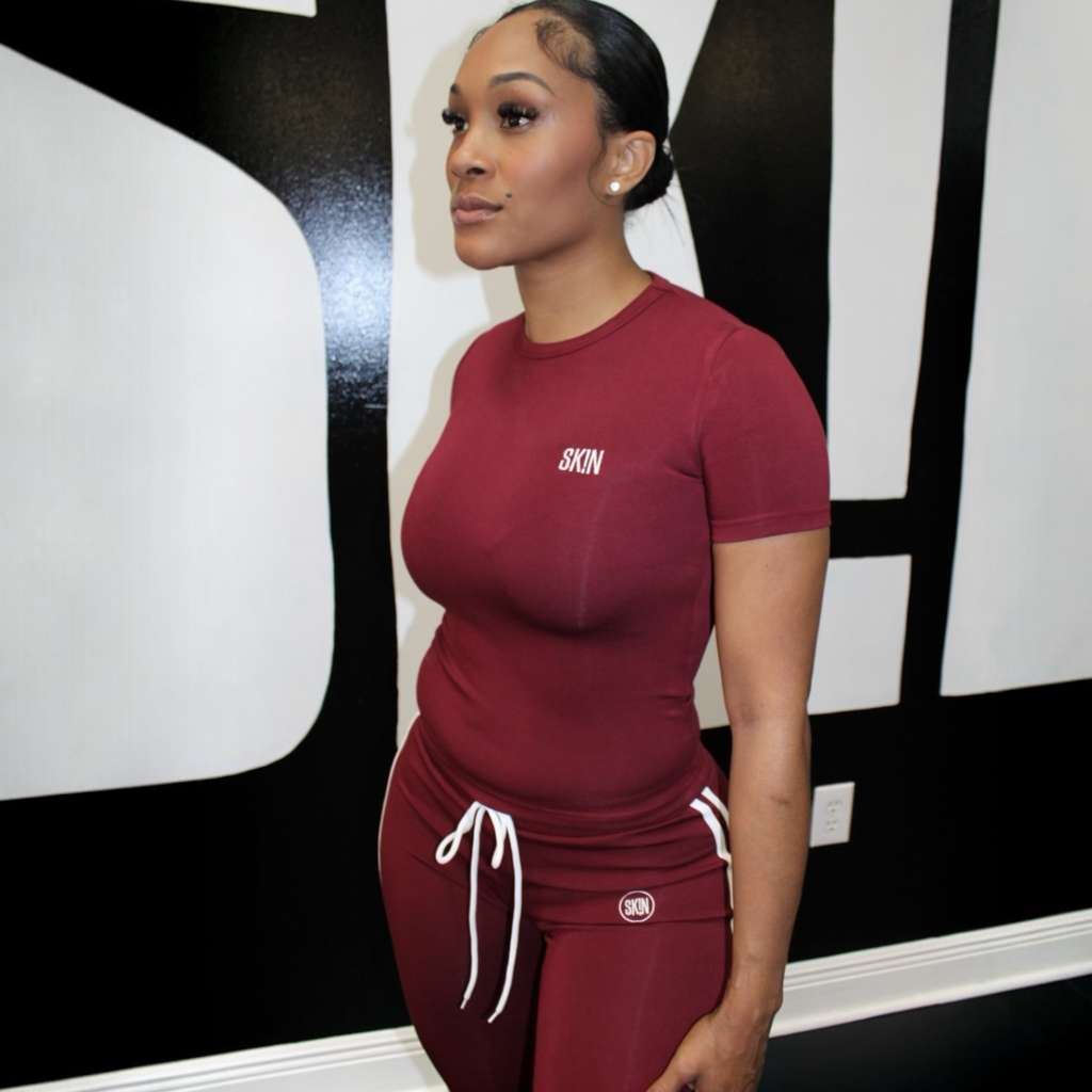BURGUNDY SK!N SET