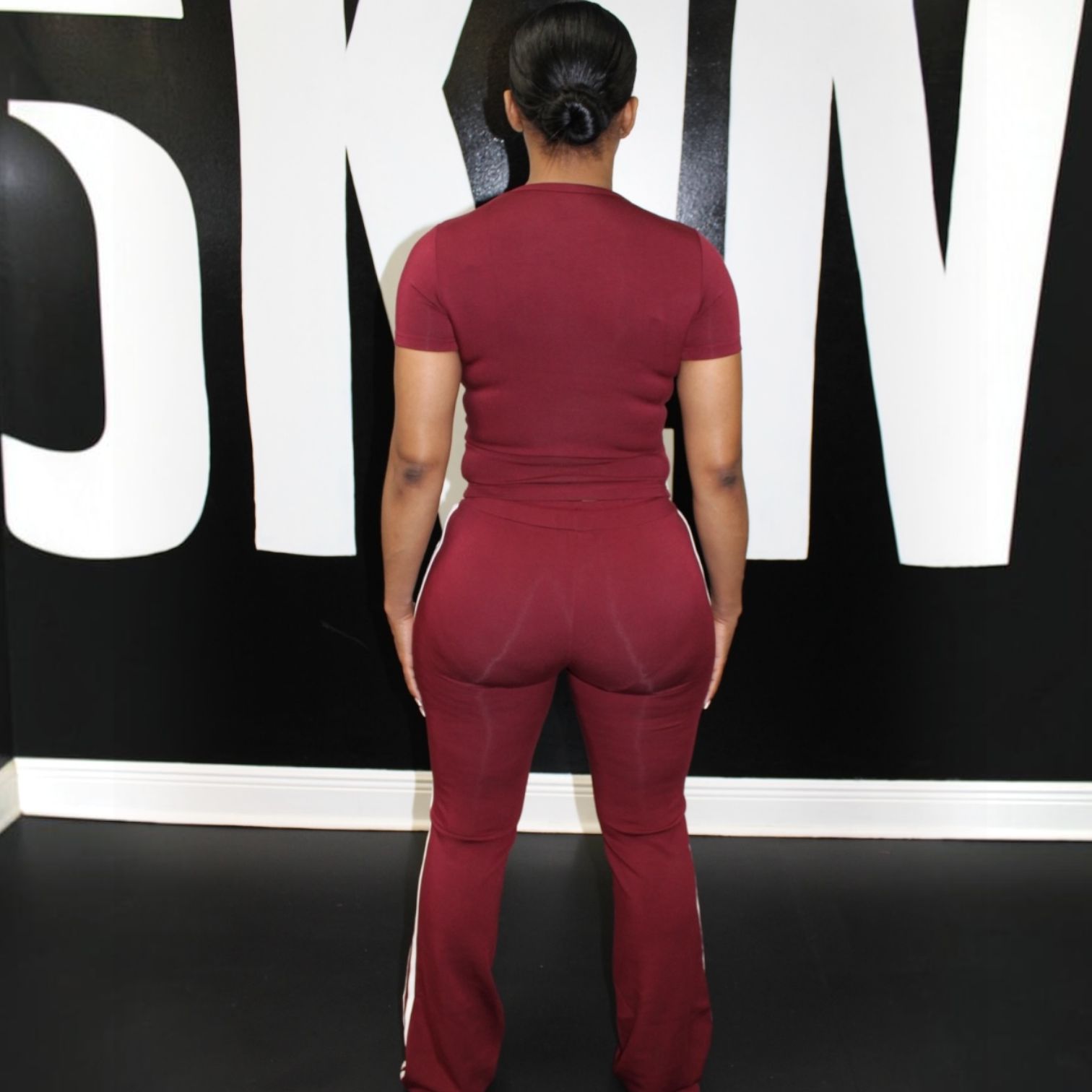 BURGUNDY SK!N SET