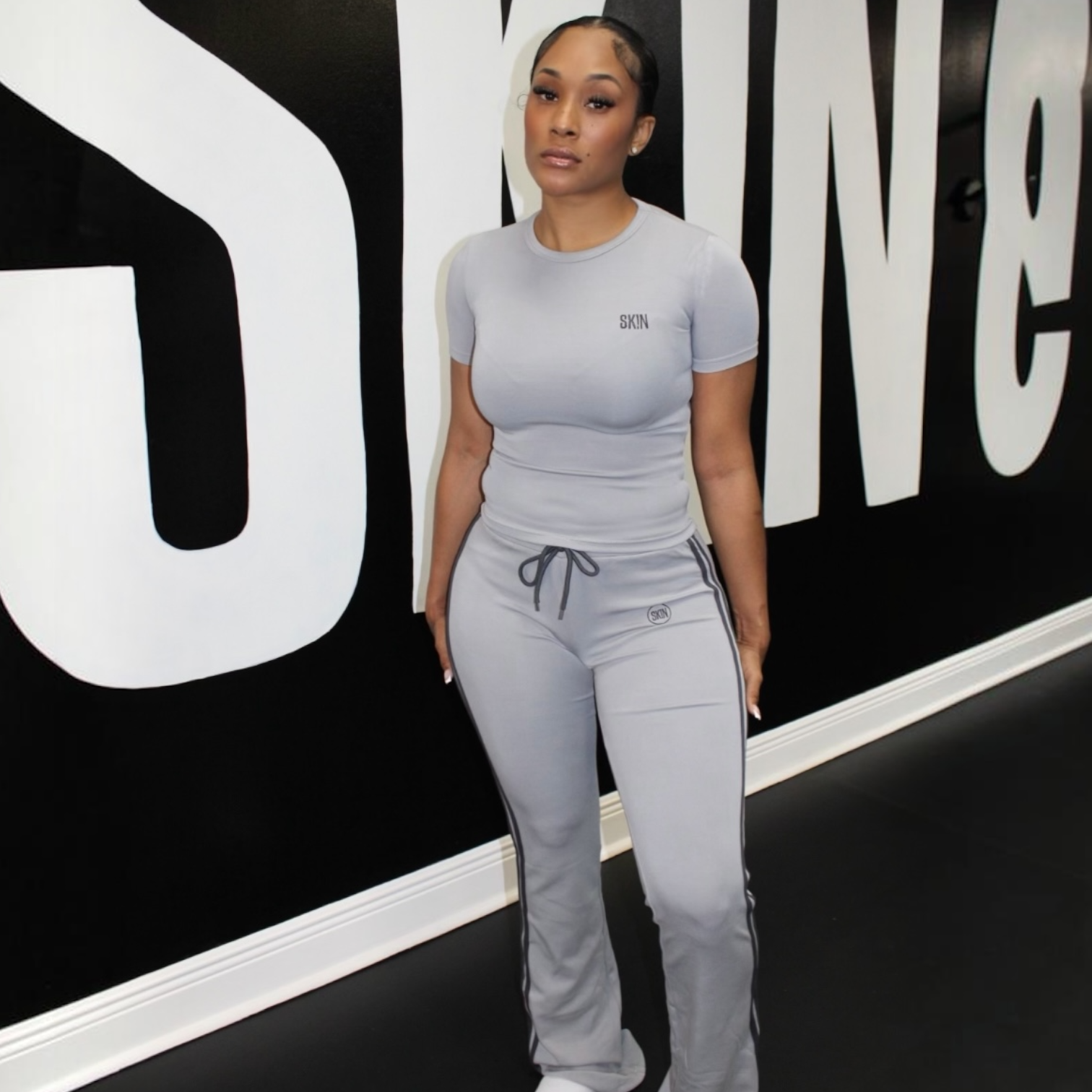 GREY SK!N SET