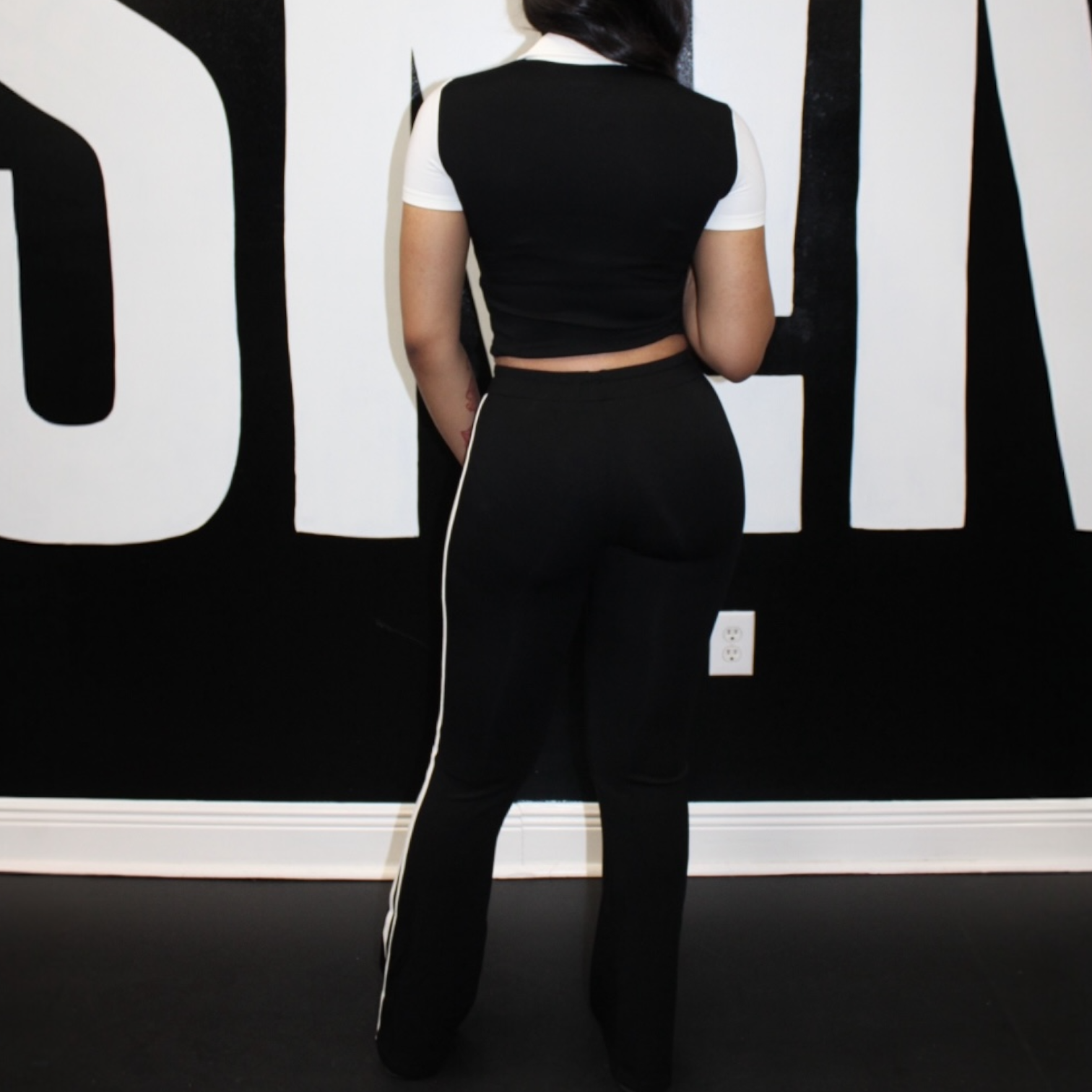BLACK&WHITE SK!N SET